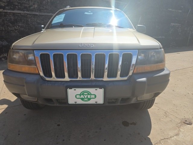 1999 Jeep Grand Cherokee Laredo photo 2