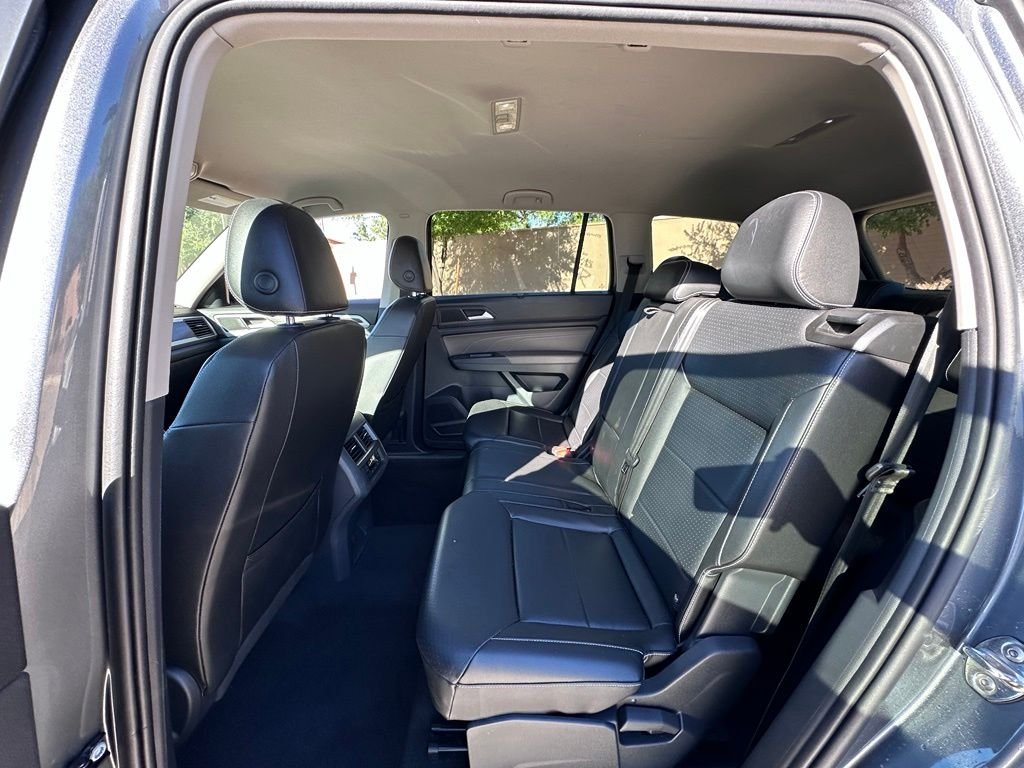 Used 2022 Gray Volkswagen 2.0T SE image 21