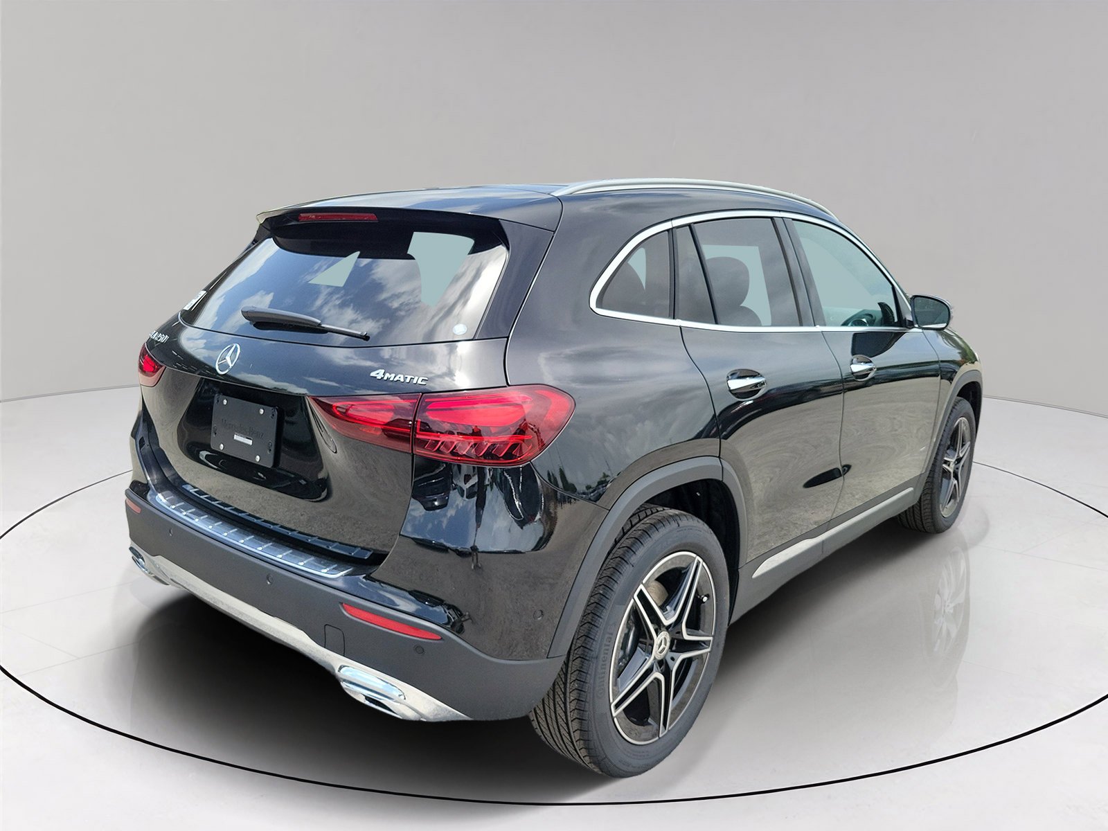 New 2026 Cosmos Black Metallic Mercedes-Benz GLA 250 image 37