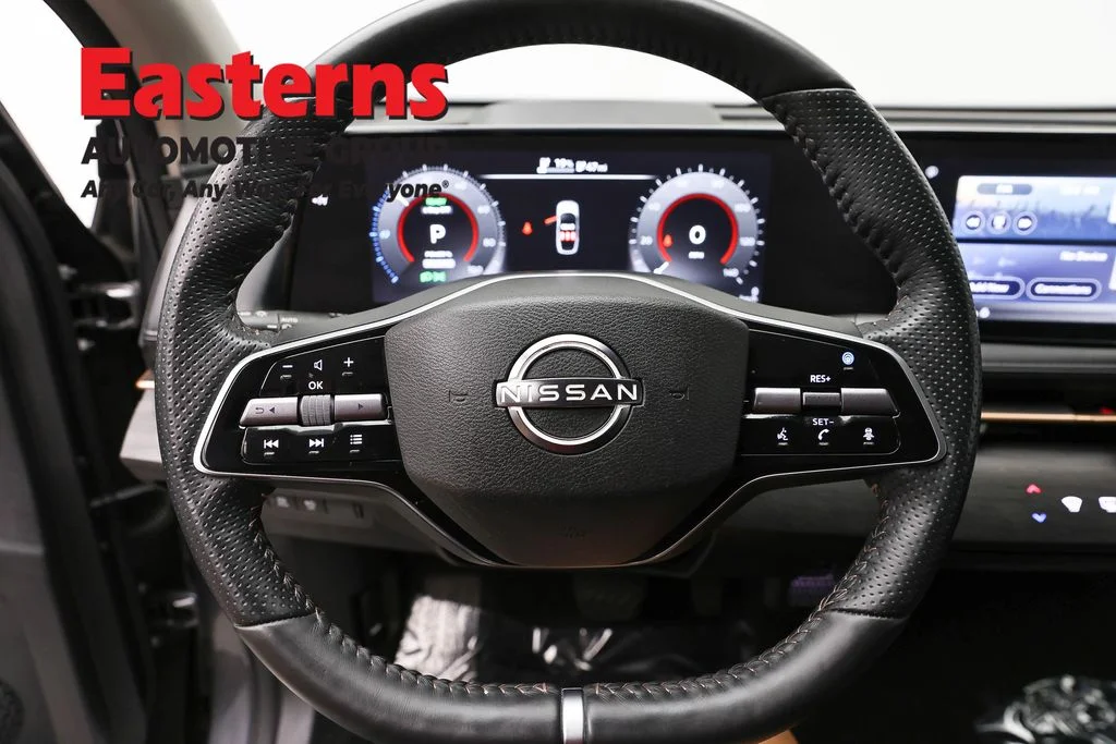 Used 2023 Gray Nissan ENGAGE image 10