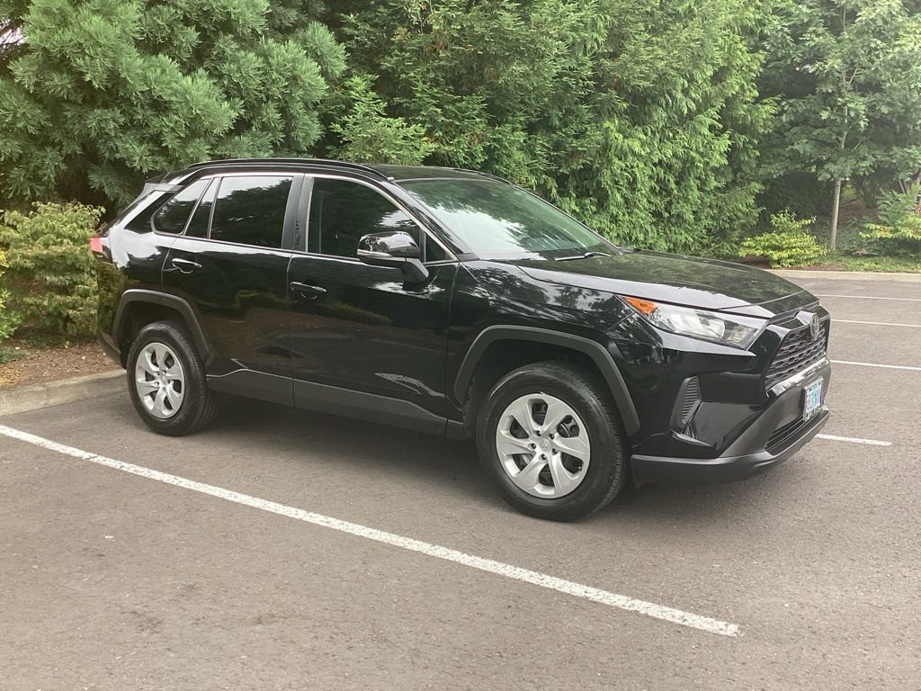 Used 2019 Black Toyota LE image 7