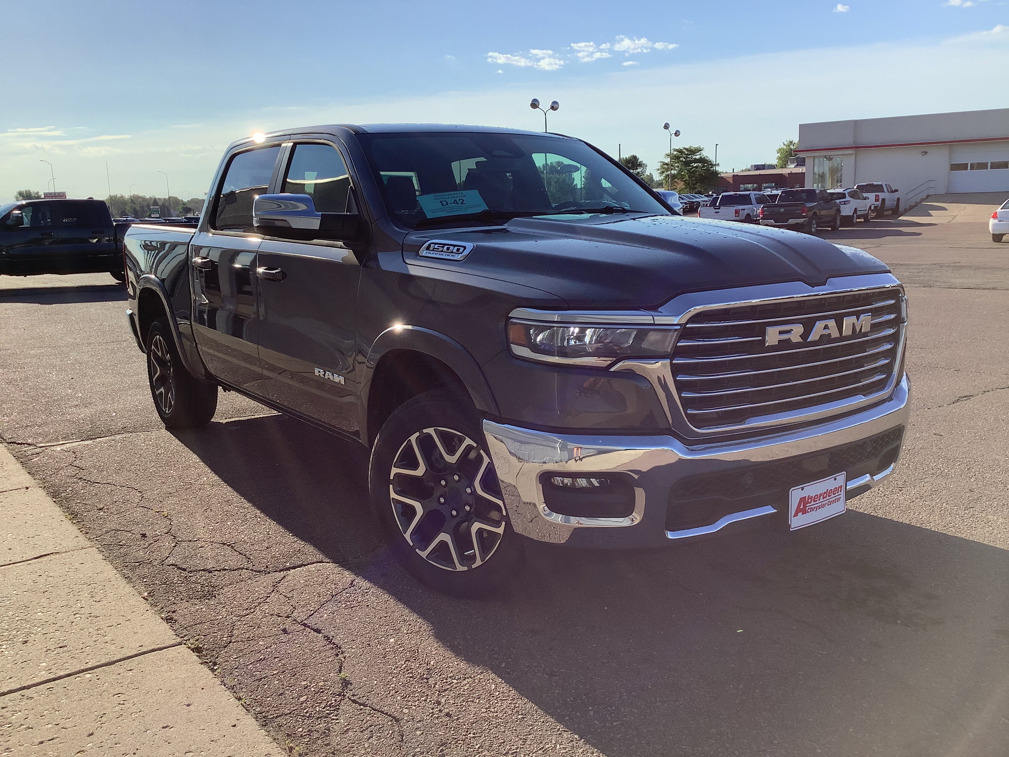 New 2026 Granite Crystal Metallic Clear-Coat Exterior Paint RAM Laramie image 4