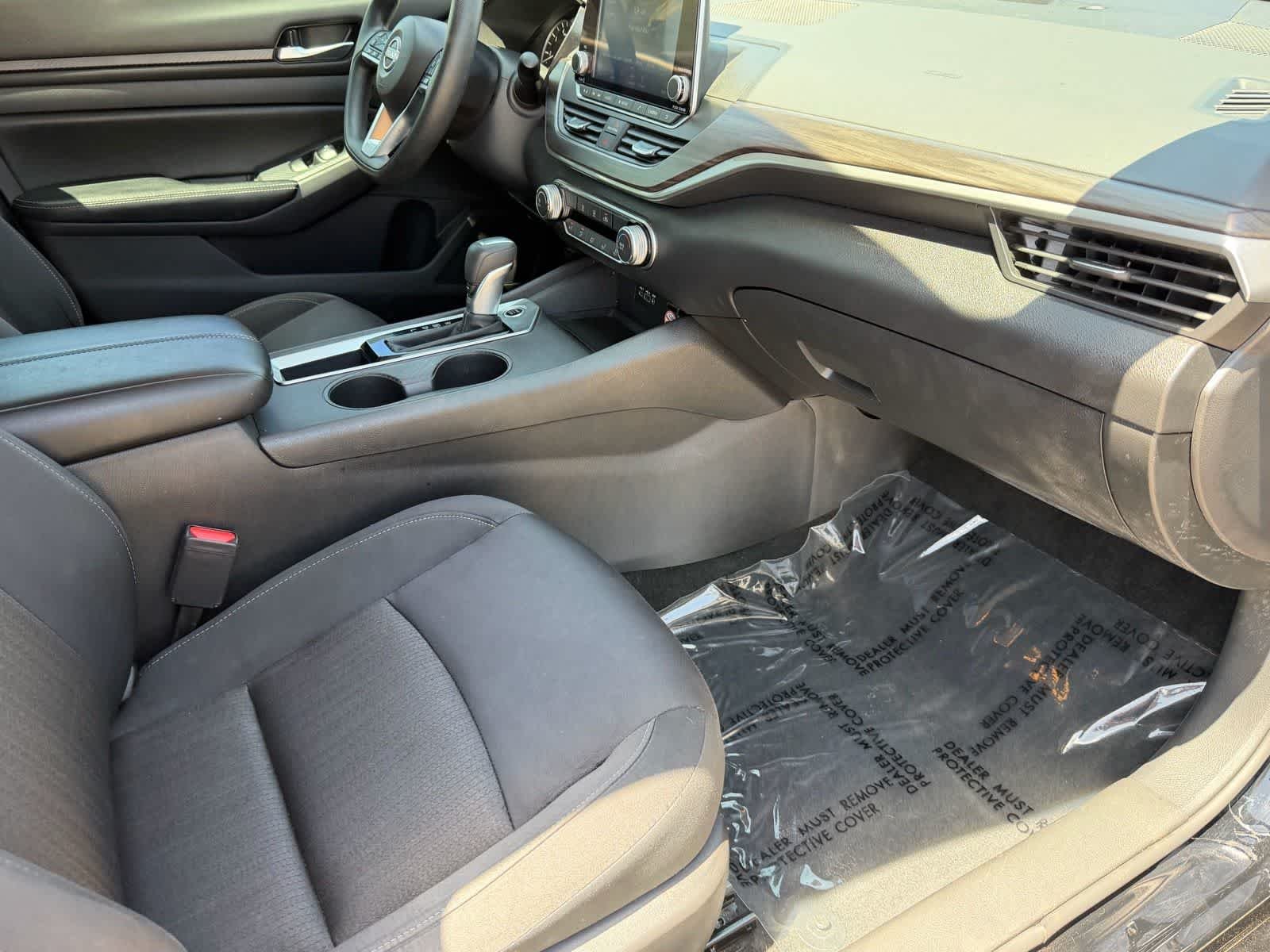 Certified Used 2025 Super Black Nissan SV image 11