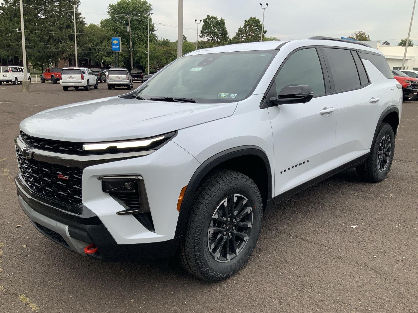 2026 Chevrolet Traverse Z71 - Photo 3
