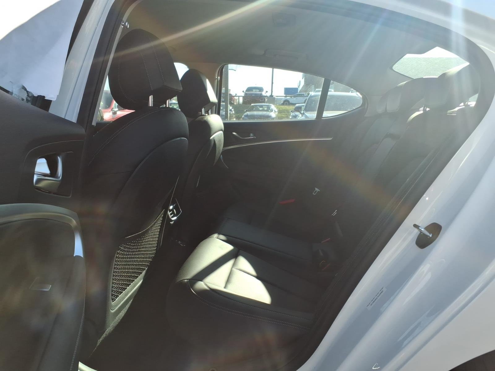 New 2026 White Genesis 2.5T image 9