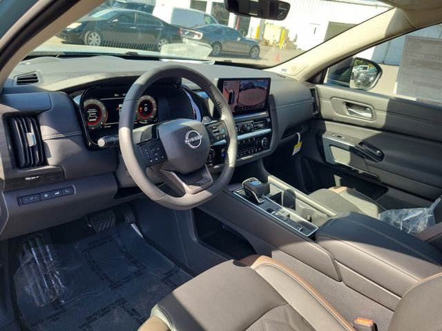 New 2026 Nissan Pathfinder Platinum