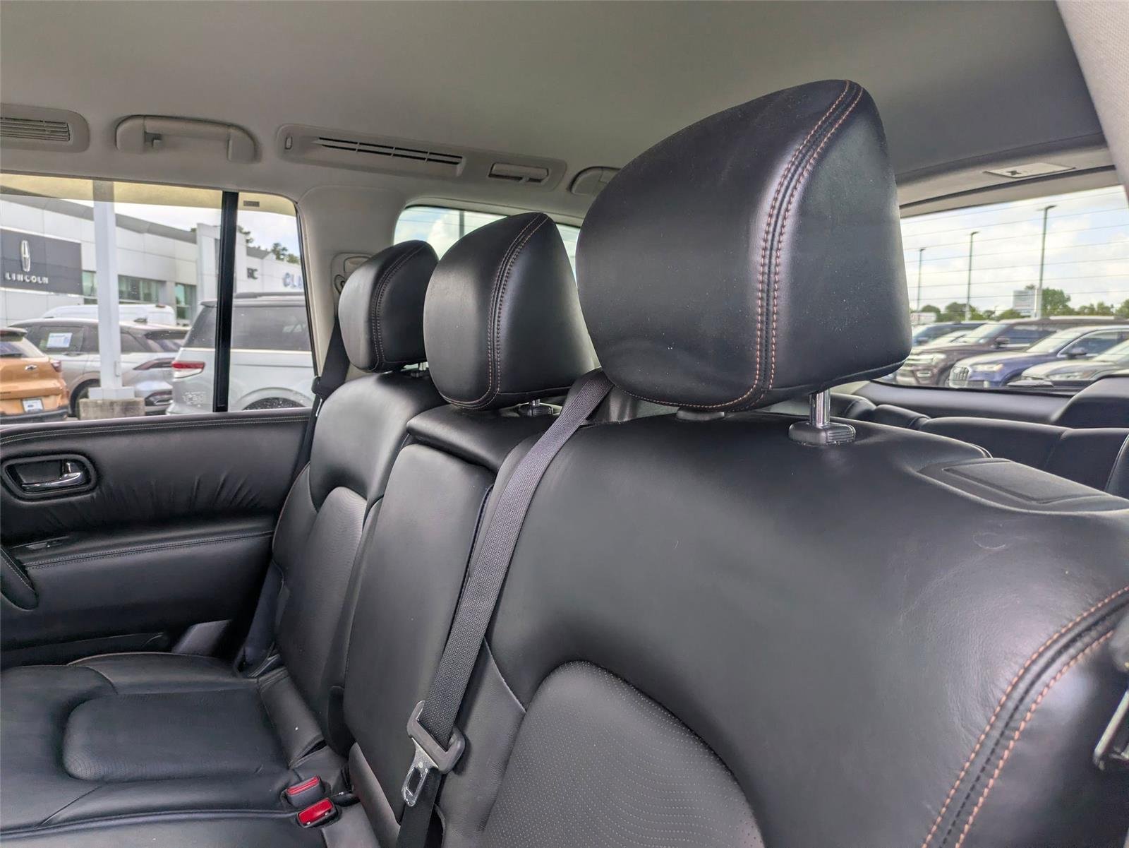 Used 2017 Brilliant Silver Nissan Platinum image 28