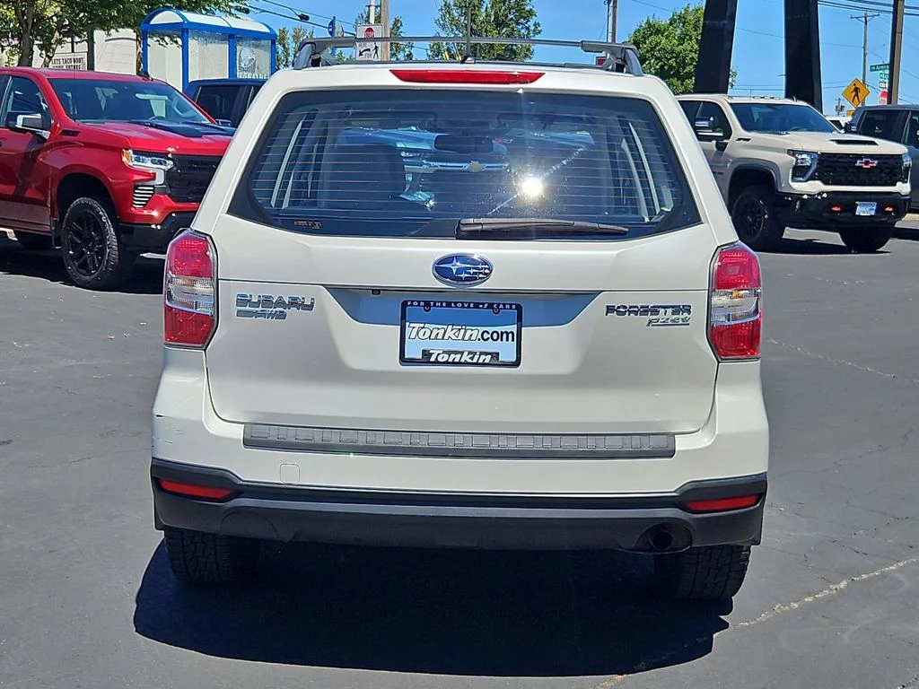 Used 2015 Satin White Pearl Subaru 2.5i image 5