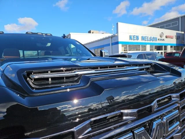 2026 GMC Sierra 3500HD Denali Ultimate - Photo 16