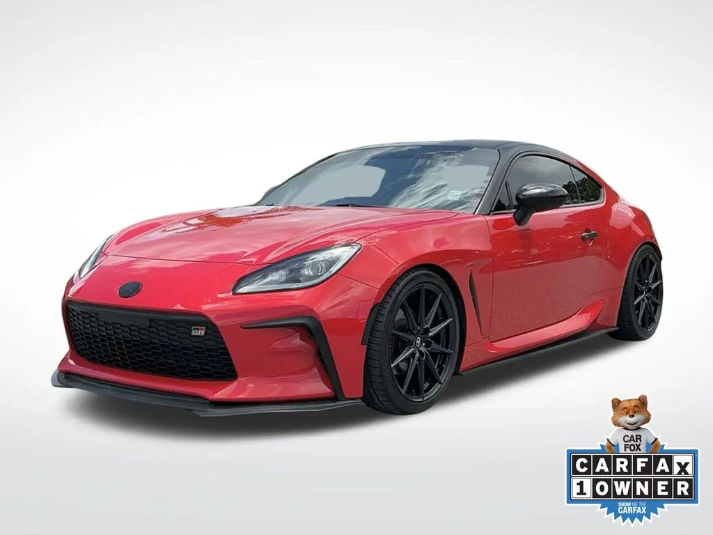 Used 2023  Toyota Premium image 1