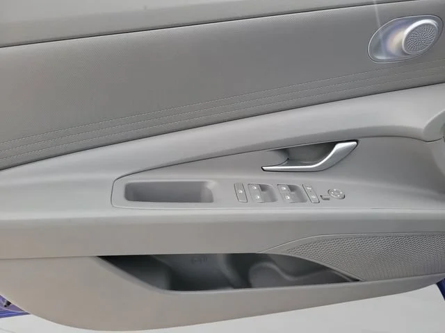Used 2024 Blue Hyundai SEL image 18