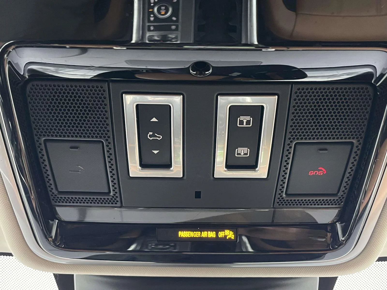 Used 2020 Portofino Blue Metallic Land Rover HSE Dynamic image 22