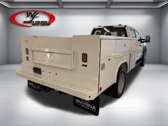New 2027 Oxford White Ford F-550® XL image 26