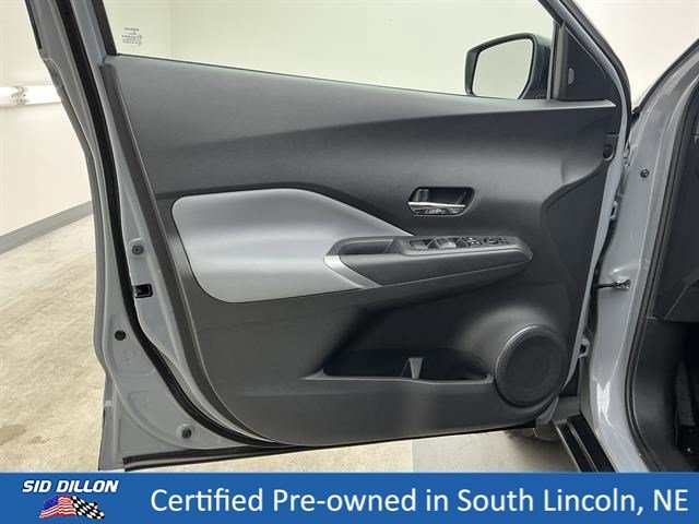 Used 2021 Boulder Gray Pearl Nissan SR image 16