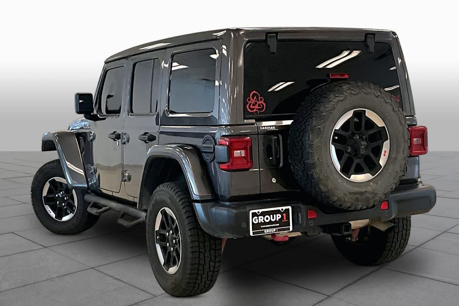 Used 2019 Granite Crystal Metallic Clearcoat Jeep Rubicon image 10
