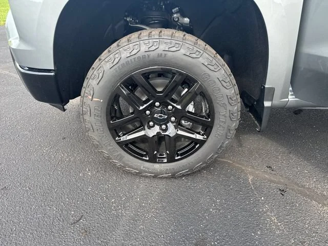 New 2026 Sterling Gray Metallic Chevrolet LT Trail Boss image 29