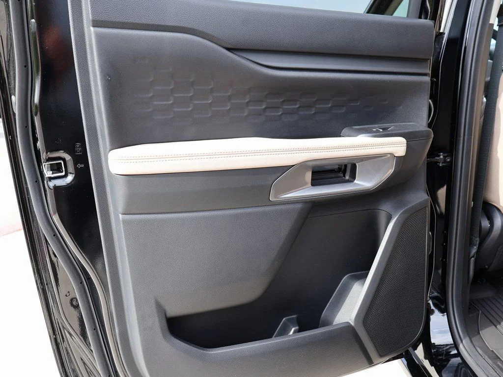 2025 Ford Ranger XLT - Photo 16