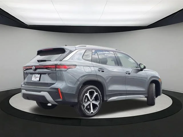 New 2026 Platinum Gray Metallic Volkswagen SE image 7