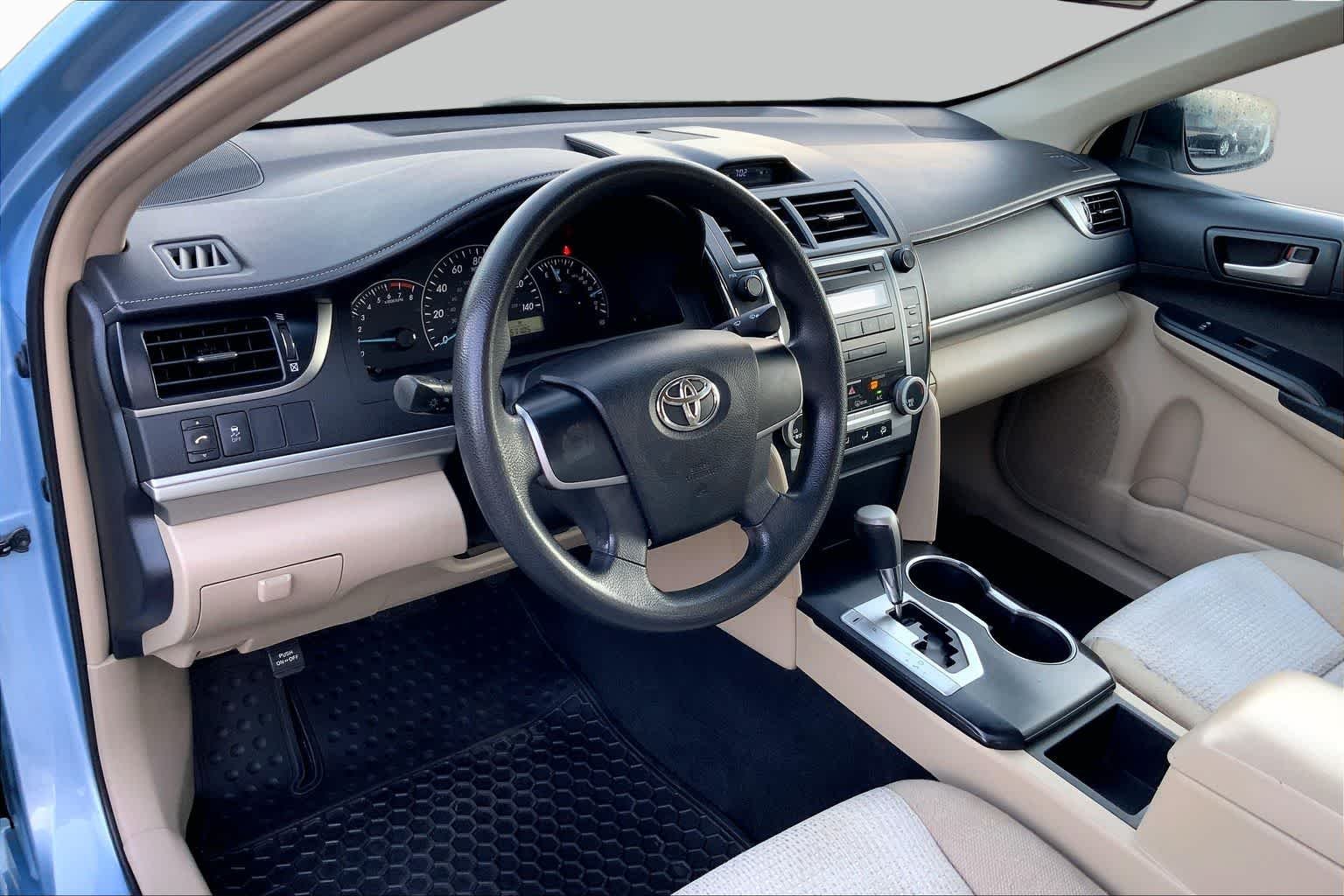 Used 2012 CLEARWATER BLUE META Toyota L image 17