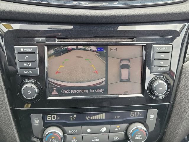 Used 2022 Red Nissan SV image 26