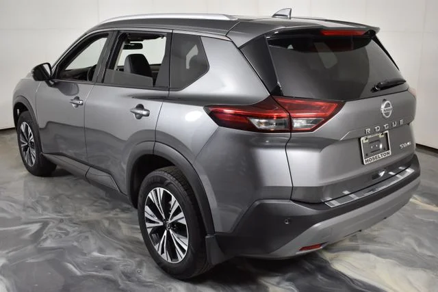 Used 2021 Gray Nissan SV image 6