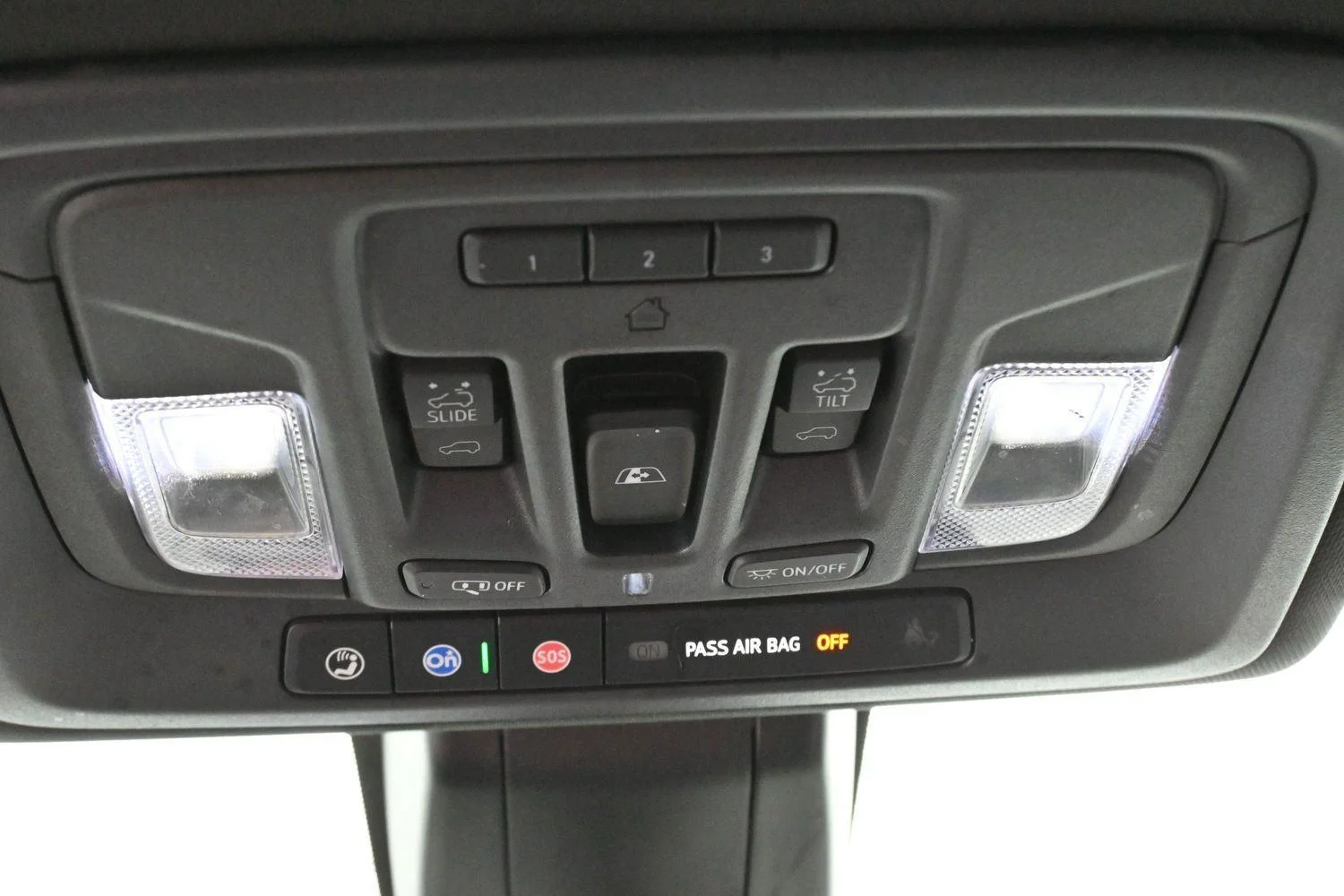 Used 2020 NORTHSKY BLUE METALLIC Chevrolet High Country image 27