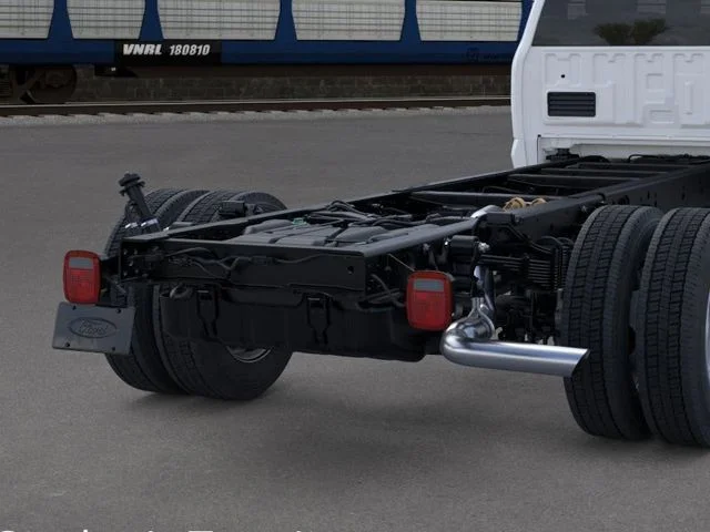 New 2026 Oxford White Ford F-550® XL image 23