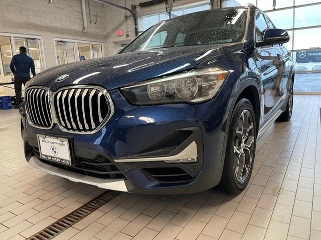 Used 2020 Blue BMW xDrive28i image 4