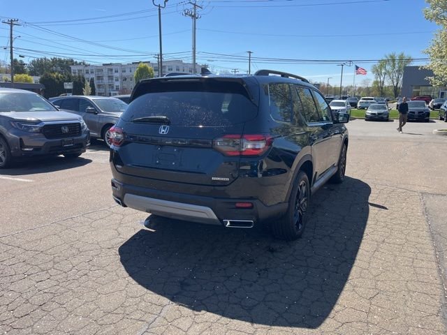 Used 2025 Crystal Black Pearl Honda Touring image 14