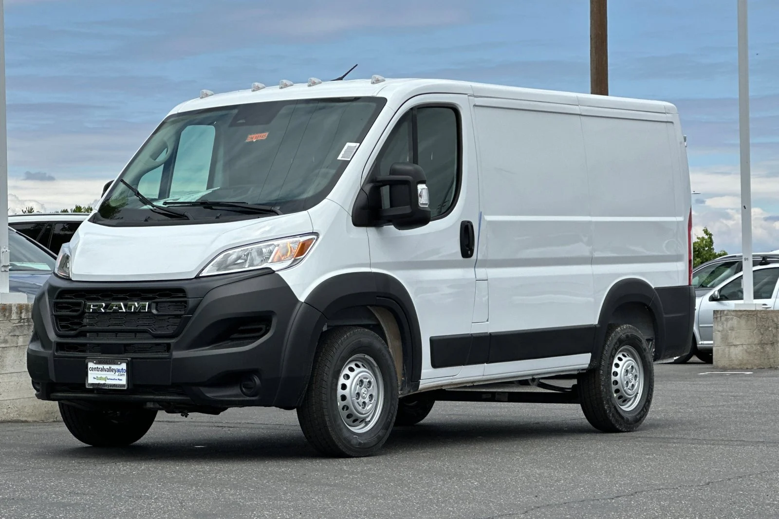 New 2026 Bright White Clear-Coat Exterior Paint RAM Tradesman image 8