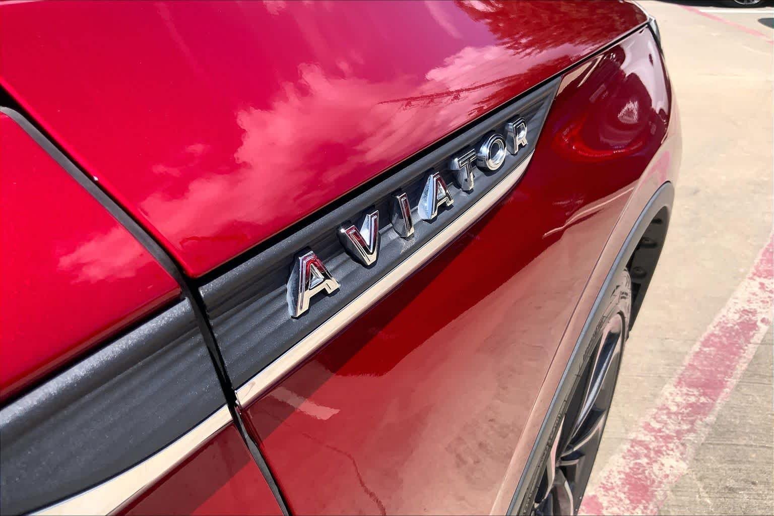 Used 2020 Red Carpet Metallic Tinted Clearcoat Lincoln Reserve image 10