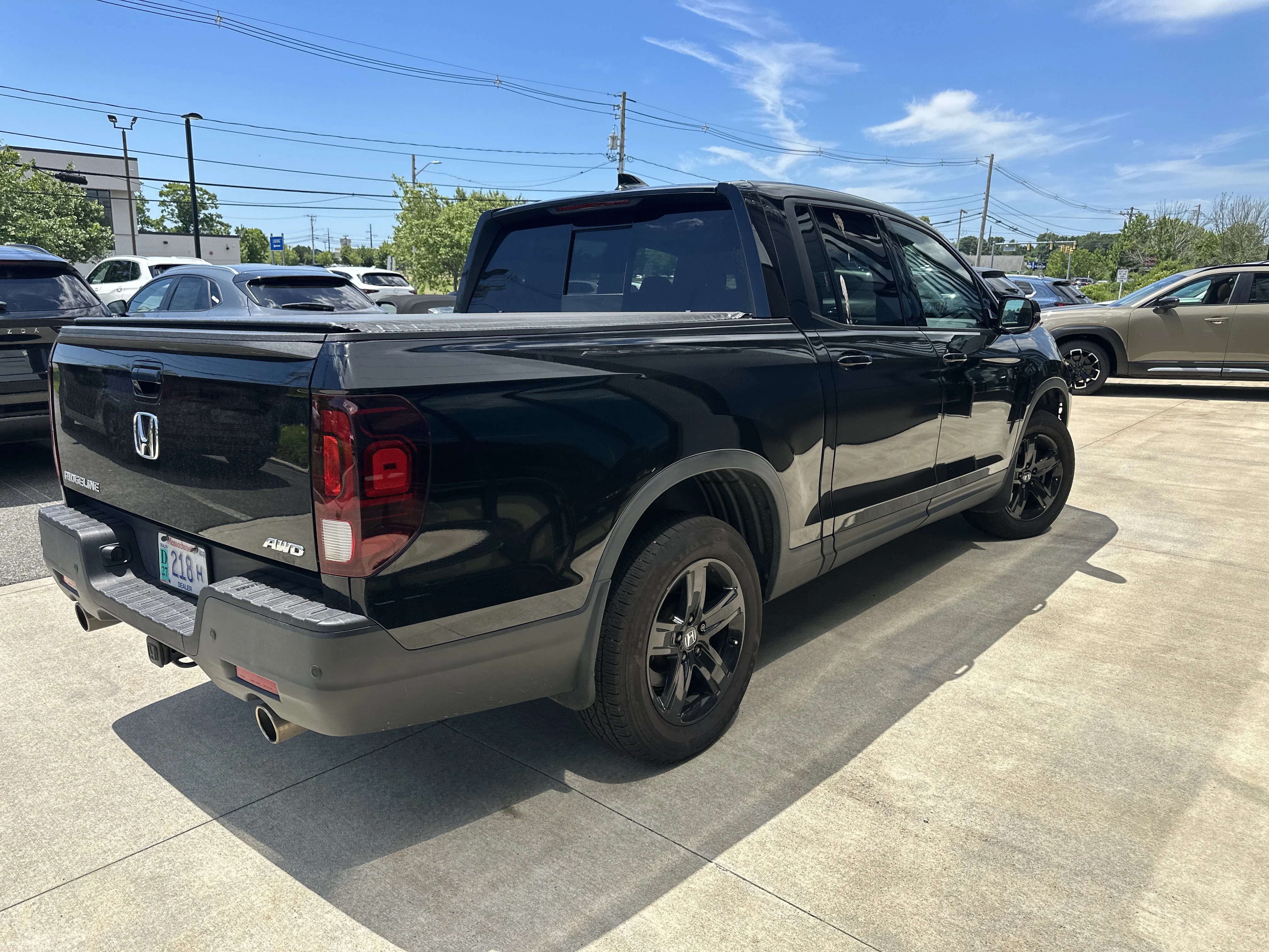 Used 2022 Crystal Black Pearl Honda Black Edition image 18