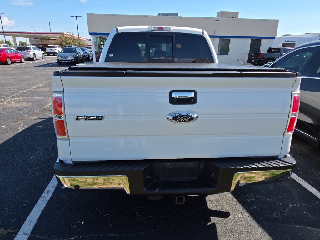 Used 2013 Oxford White Ford XLT image 3