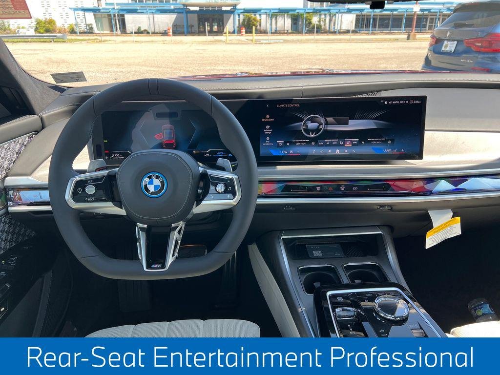 New 2026 Aventurin Red Metallic BMW 750e xDrive image 25