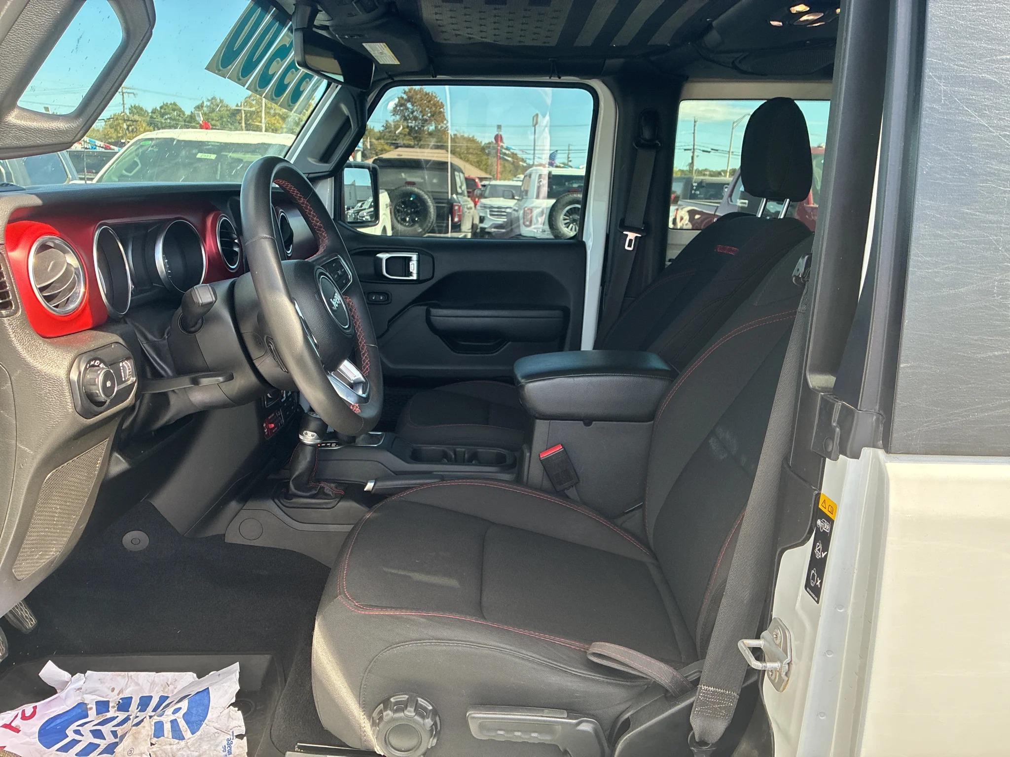 Used 2023 Bright White Clearcoat Jeep Rubicon image 11