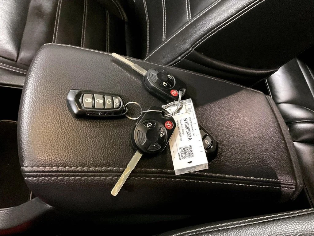 Used 2017 Gray Ford SE image 31