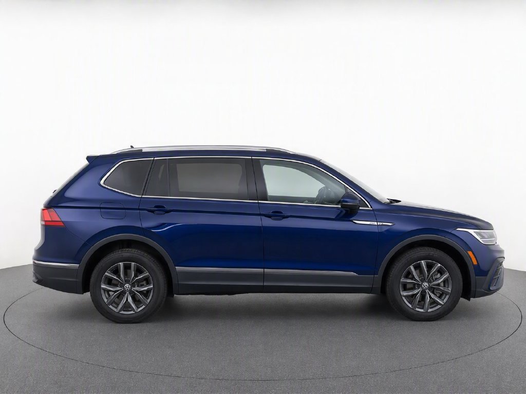 2022 Volkswagen Tiguan SE - Photo 8