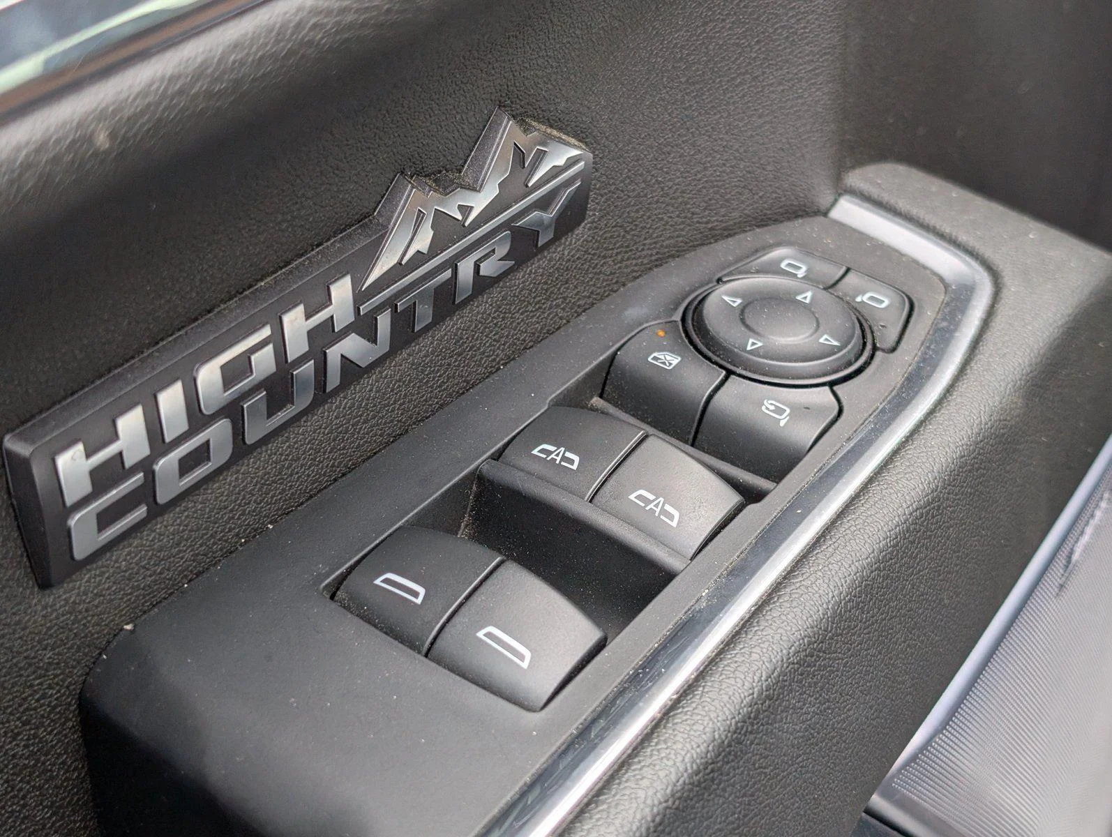 Used 2024 Black Chevrolet High Country image 19