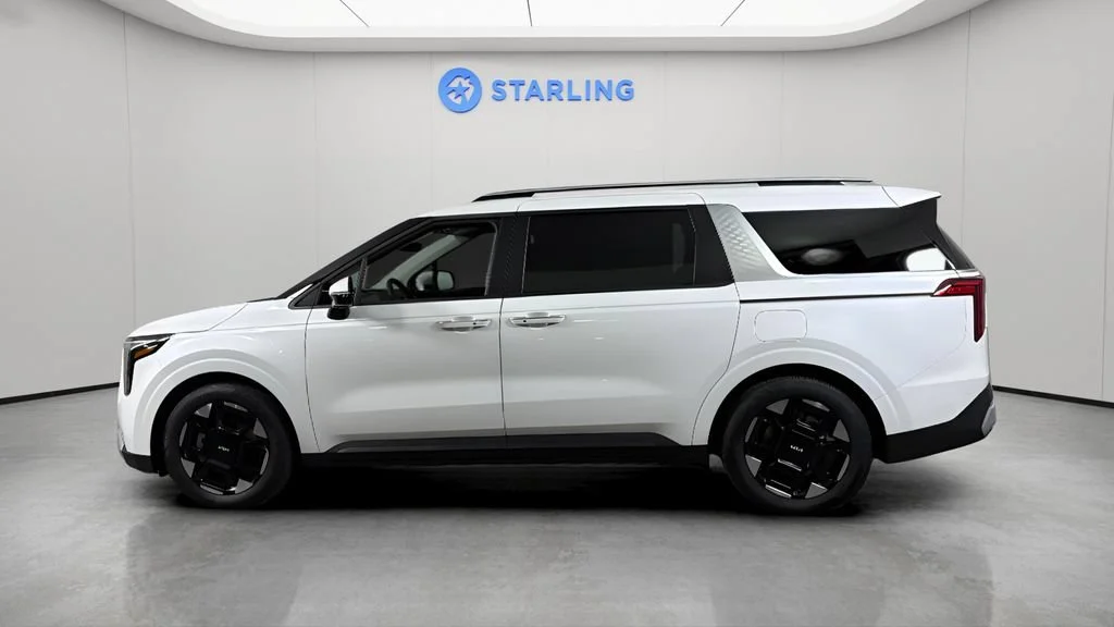 Used 2025 White Kia EX image 3