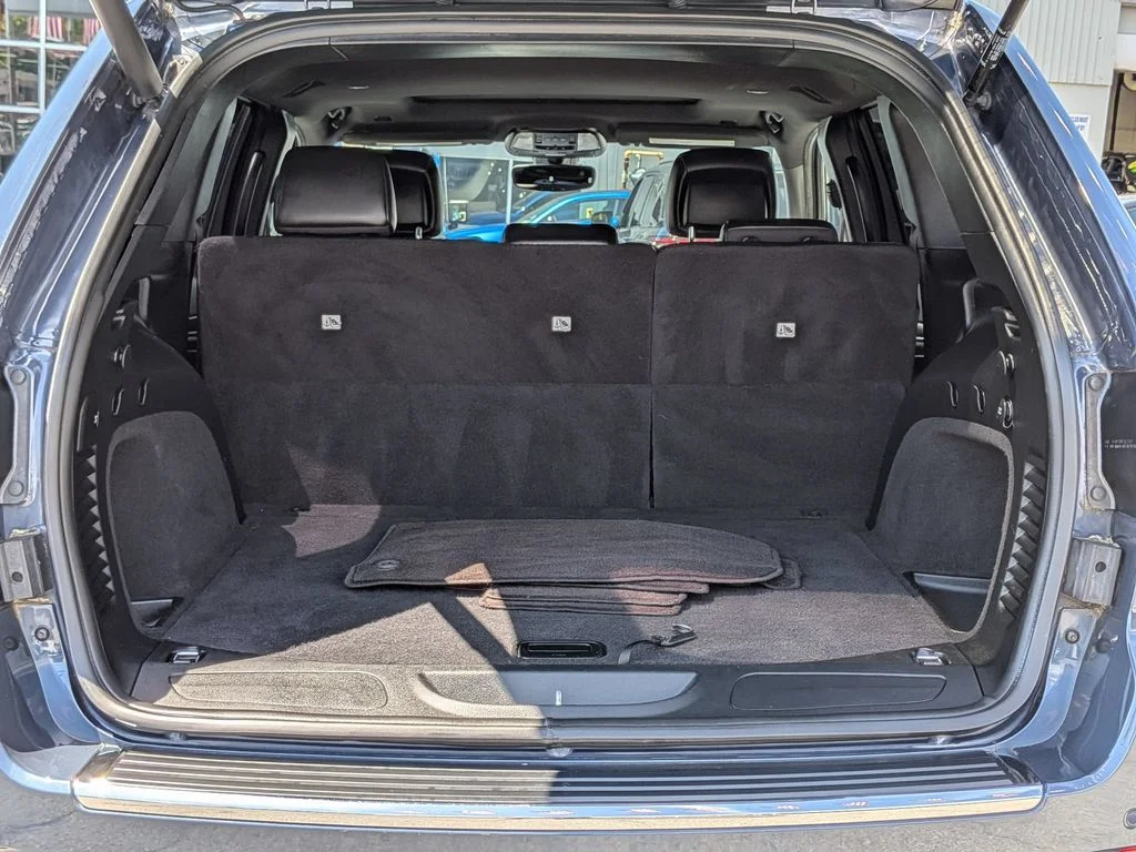 Used 2020 Blue Jeep Limited image 8