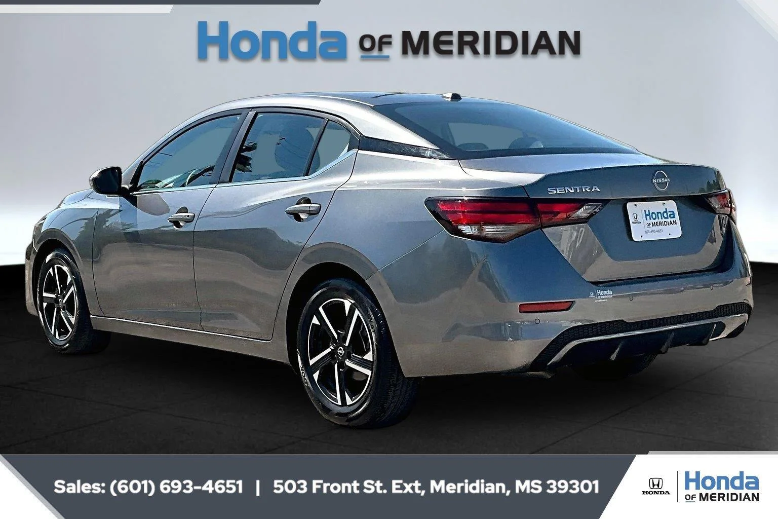 Used 2025 Gun Metallic Nissan SV image 2
