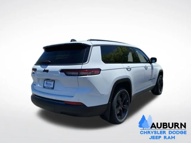 New 2026 Bright White Clear-Coat Exterior Paint Jeep Limited image 7