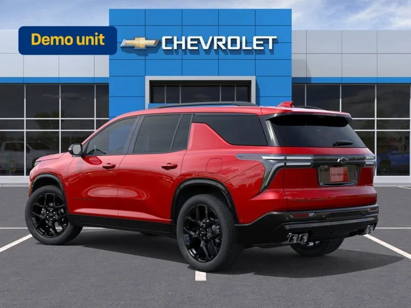 Used 2026 Red Chevrolet AWD 4dr RS image 3