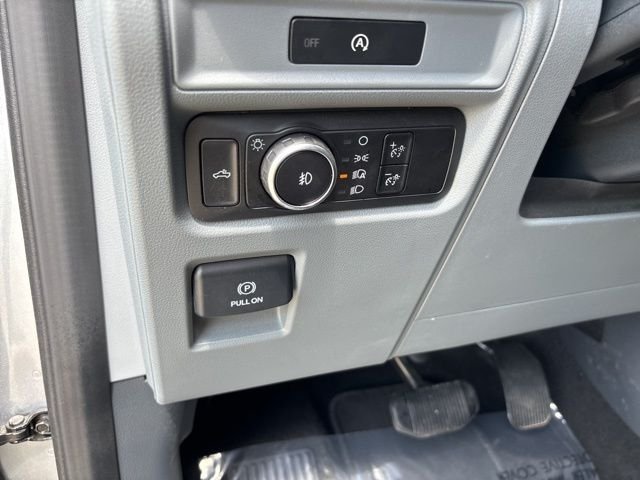 Used 2025 Silver Ford XLT image 17