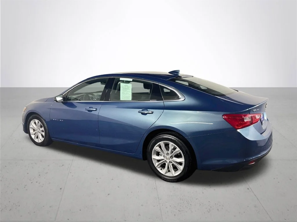 Used 2025 Blue Chevrolet LT image 8
