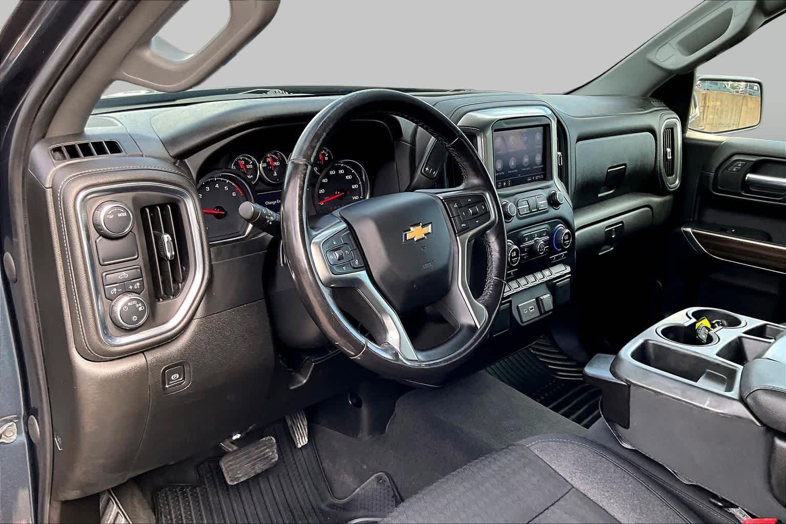 Used 2021 Shadow Gray Metallic Chevrolet LT image 18