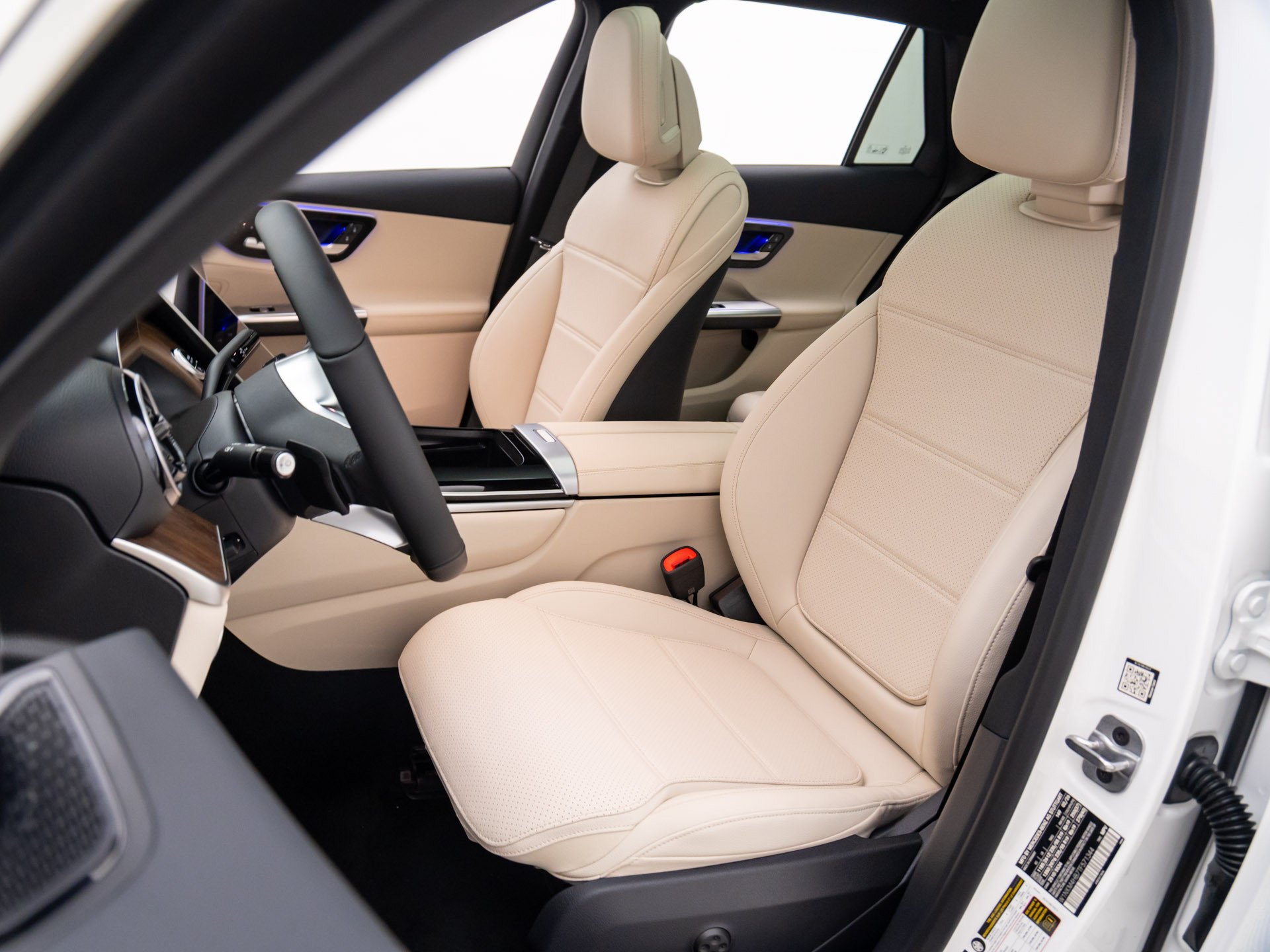 New 2026 White Mercedes-Benz GLC 300 image 52