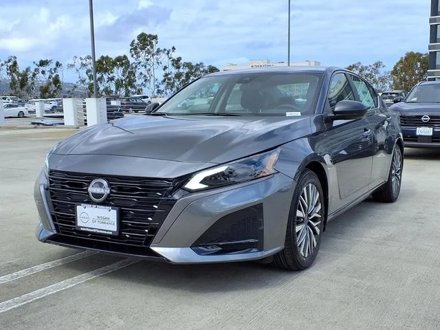 New 2026 Gray Nissan 2.5 SV image 3