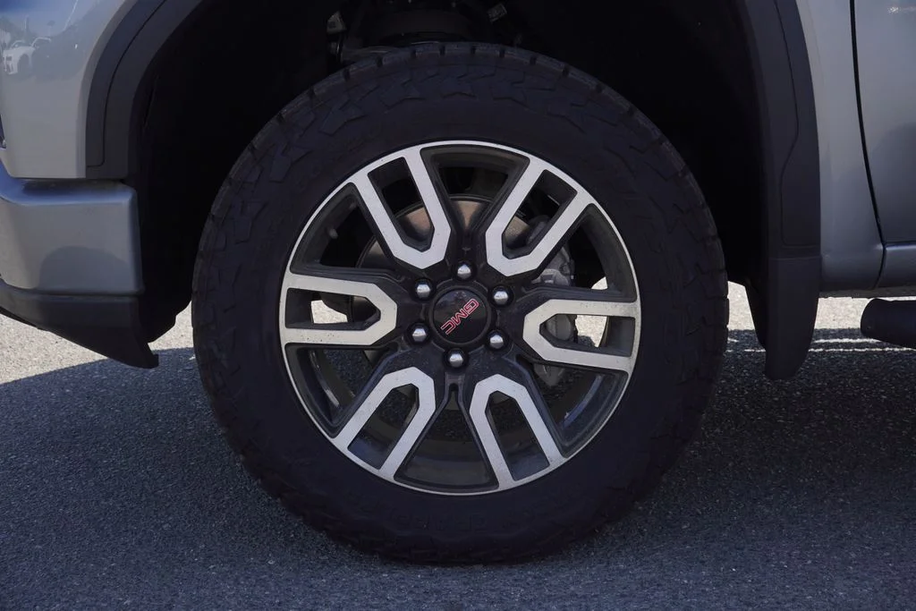Used 2024 Silver GMC AT4 image 3