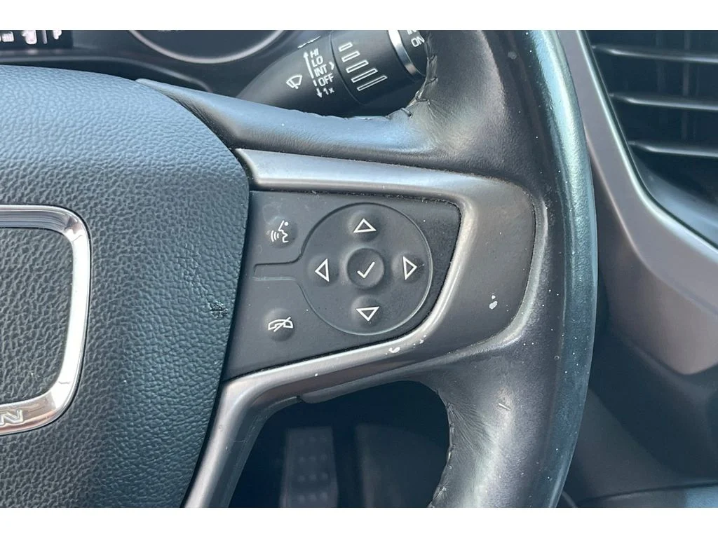 Used 2017 Iridium Metallic GMC SLE image 37